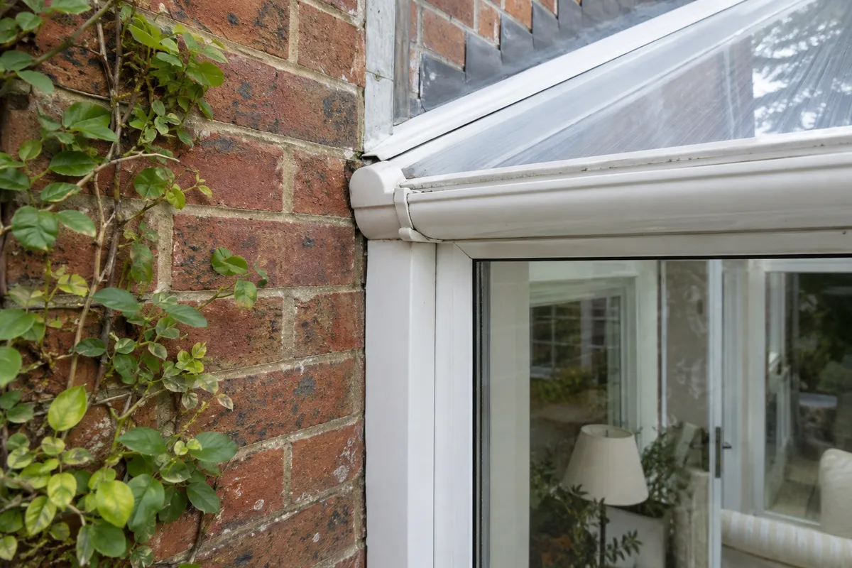 Exterior wall and extension-frame junction